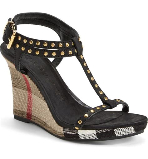 sandals burberry